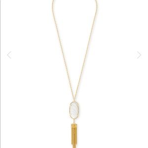 Kendra Scott necklace